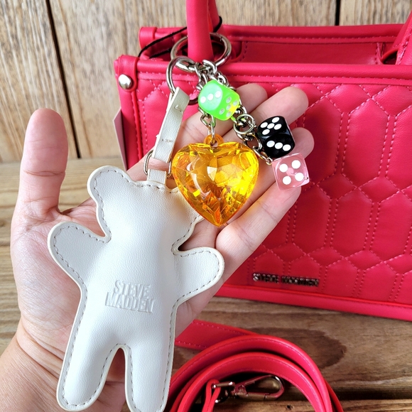 Steve Madden BNIKO3 In Fushia Pink Teddy Bear Dice Tote Crossbody Handbag - Picture 3 of 8